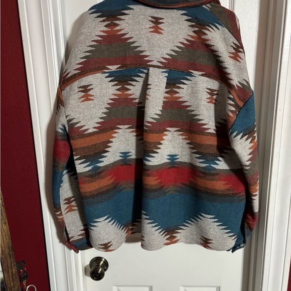 Aztec Shacket - Picture 2 of 4